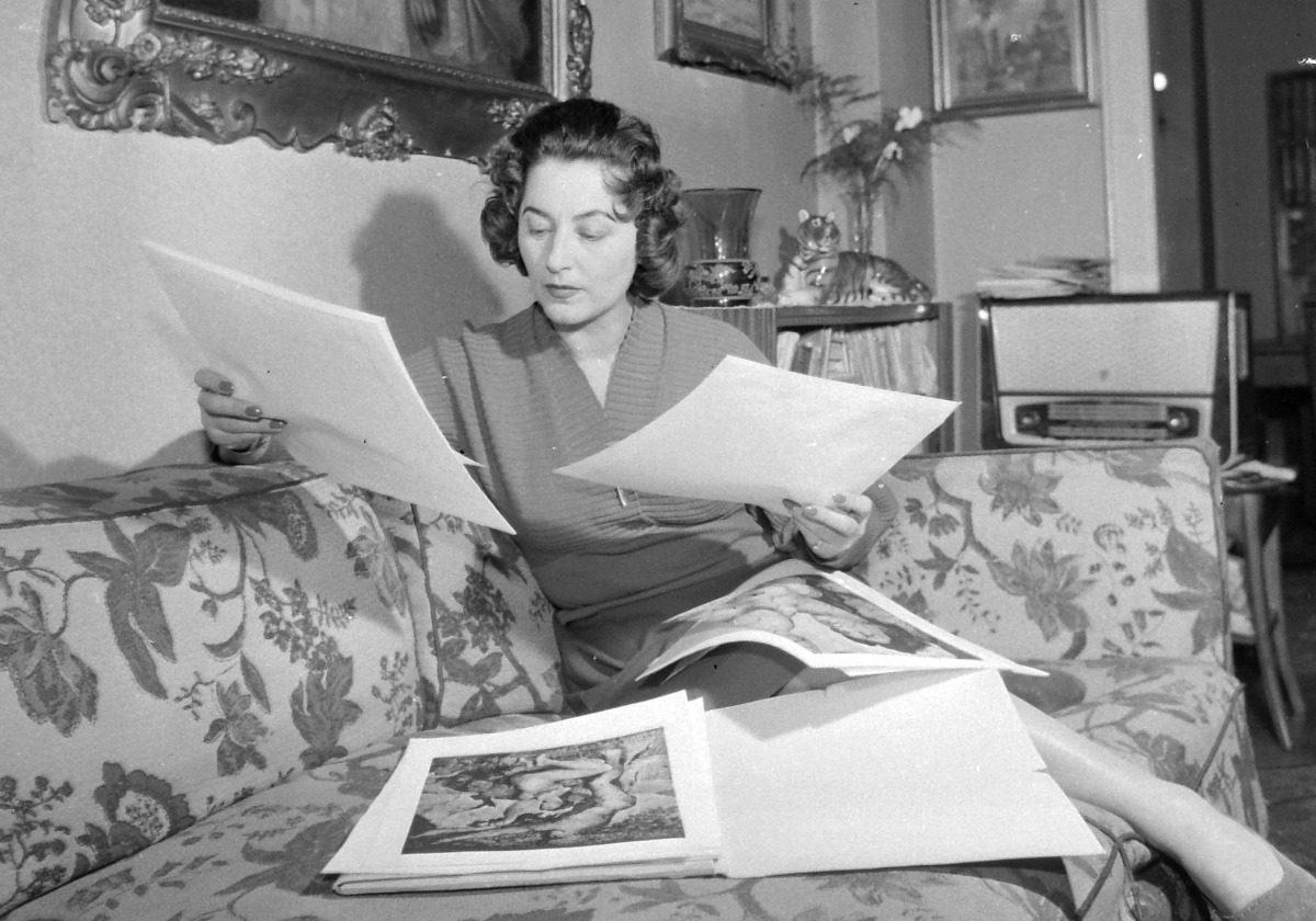 Színházi kulisszák mögött  – Lukács Margit